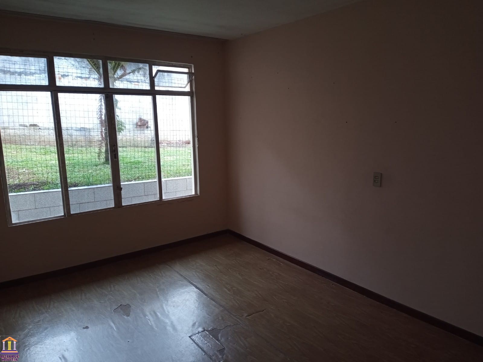 Casa à venda com 3 quartos, 220m² - Foto 7