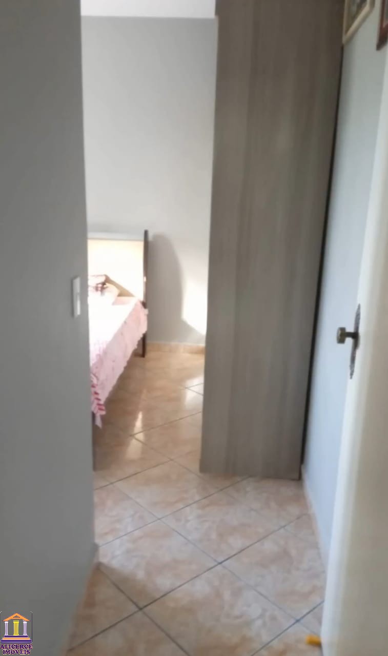 Casa à venda com 4 quartos, 150m² - Foto 16