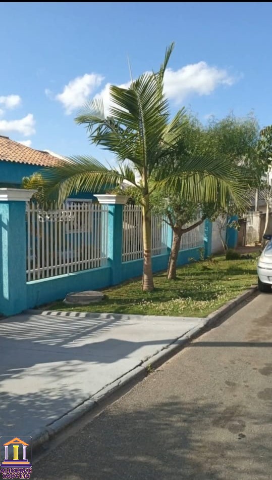 Casa à venda com 4 quartos, 150m² - Foto 2