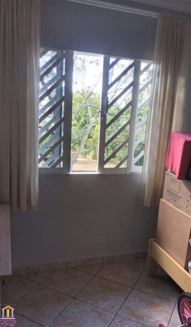 Casa à venda com 4 quartos, 150m² - Foto 14