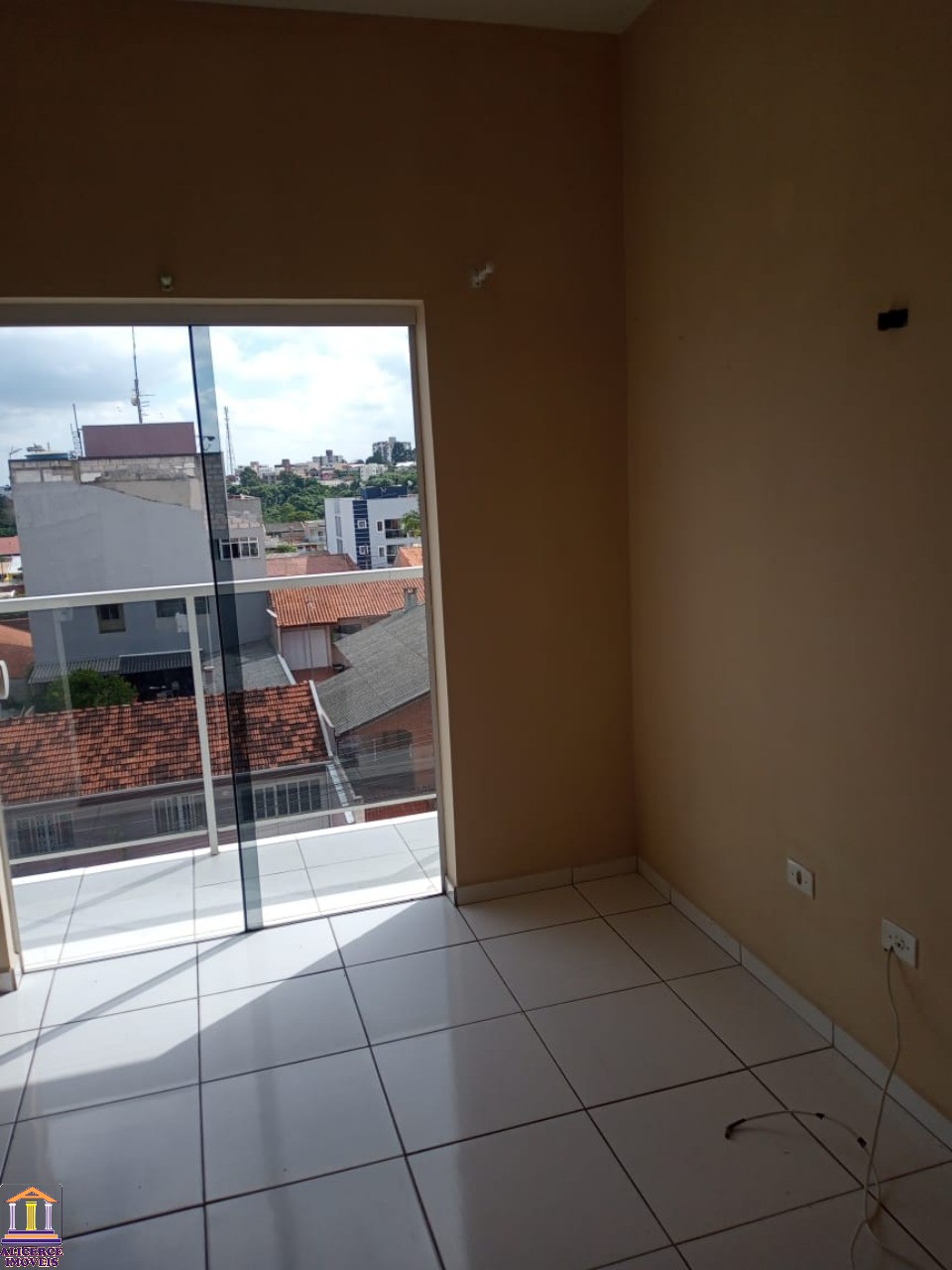 Apartamento à venda com 1 quarto, 35m² - Foto 2