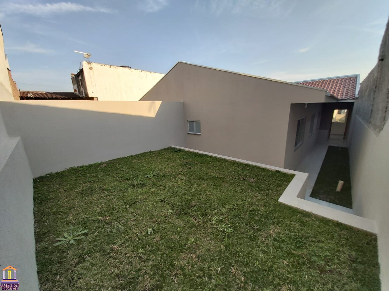 Casa à venda com 3 quartos, 98m² - Foto 12