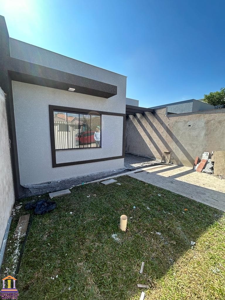 Casa à venda com 3 quartos, 65m² - Foto 2