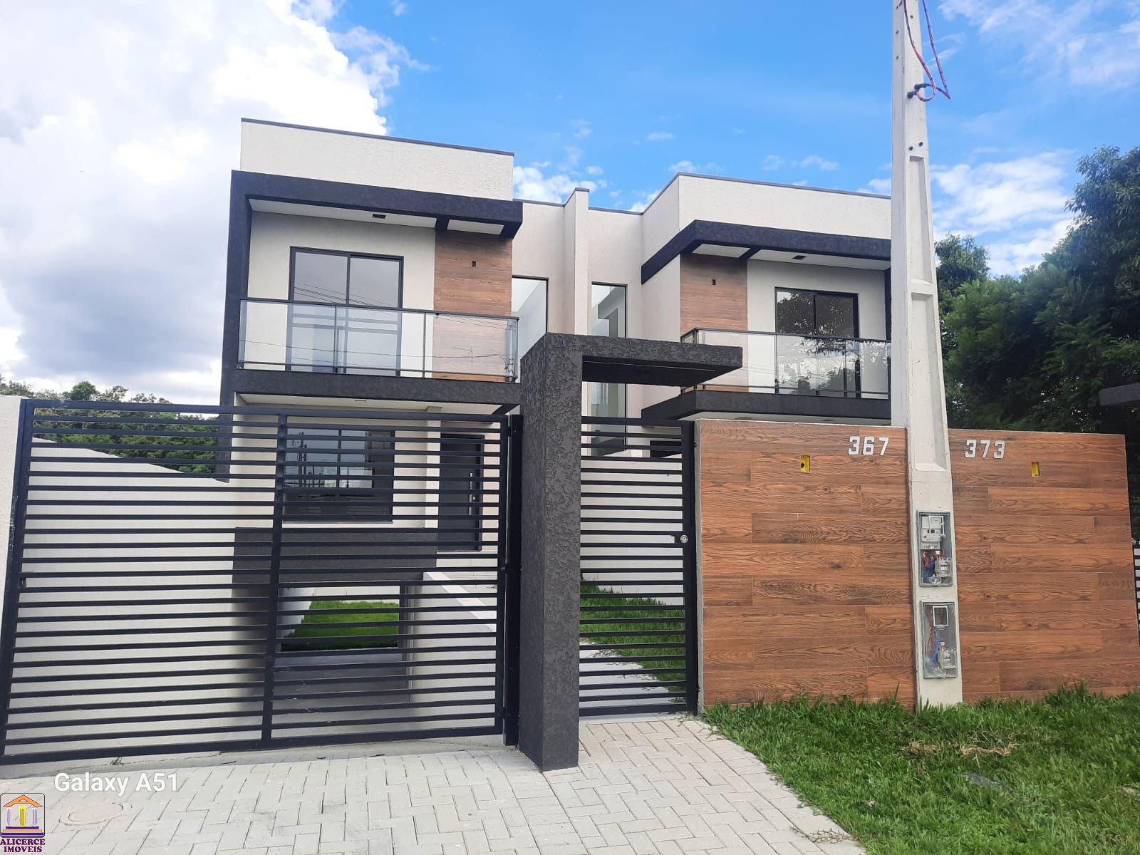 Sobrado à venda com 3 quartos, 149m² - Foto 1