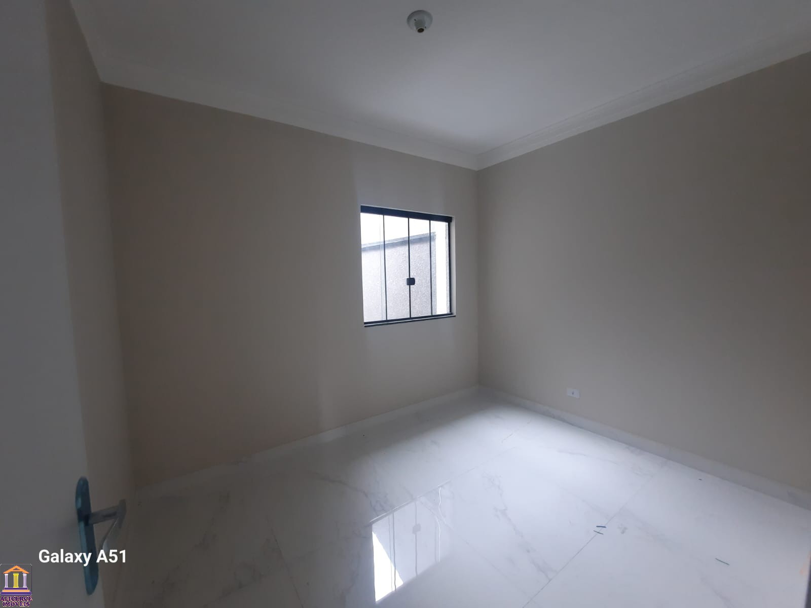 Casa à venda com 3 quartos, 85m² - Foto 14