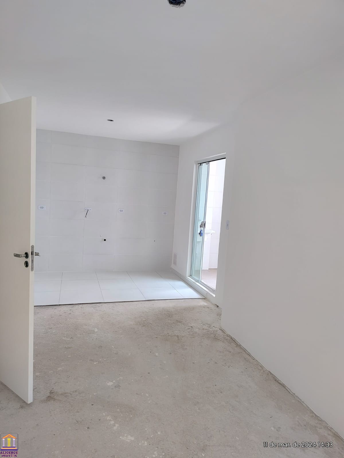 Apartamento à venda com 2 quartos, 44m² - Foto 4