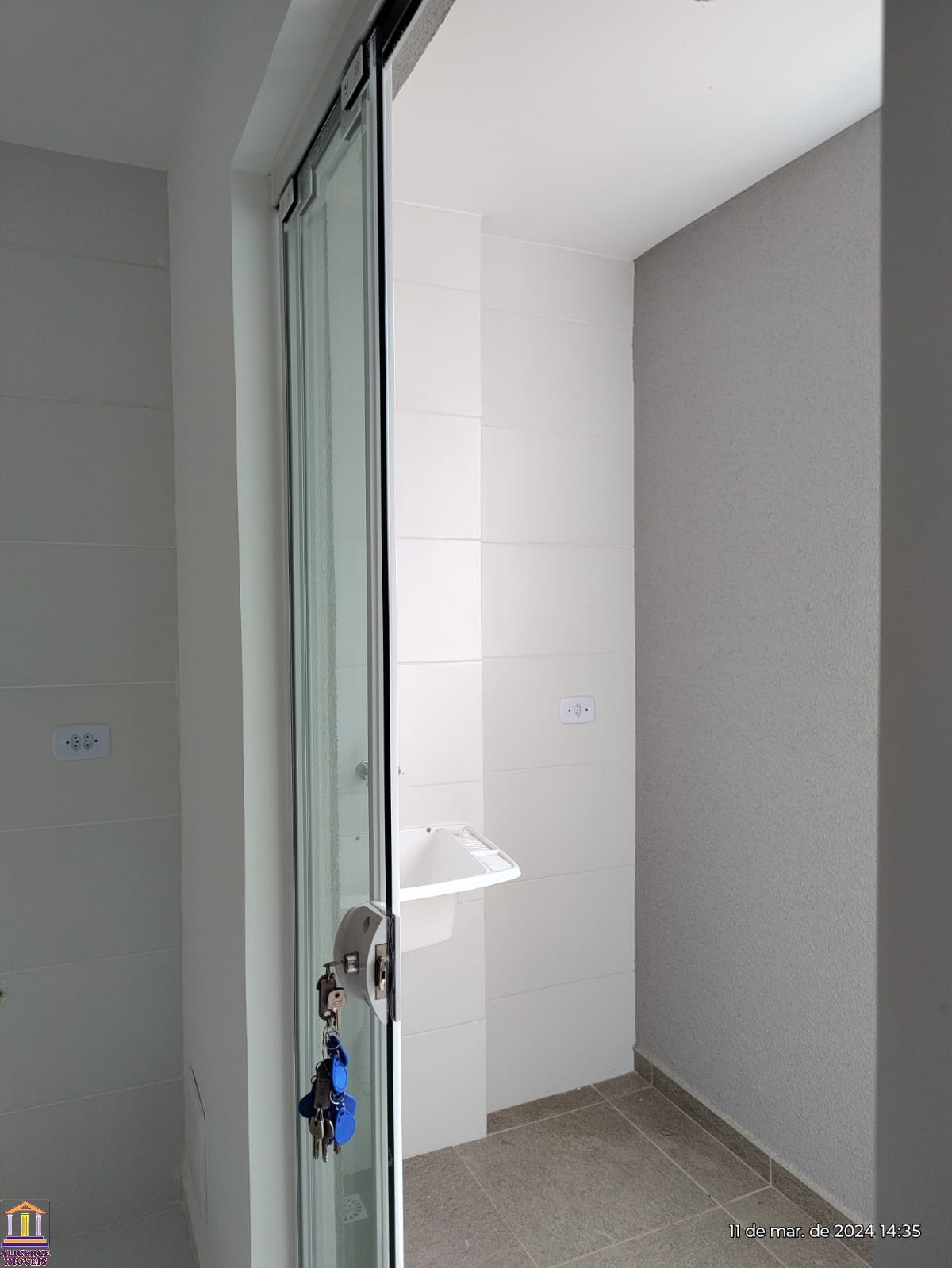 Apartamento à venda com 2 quartos, 44m² - Foto 10