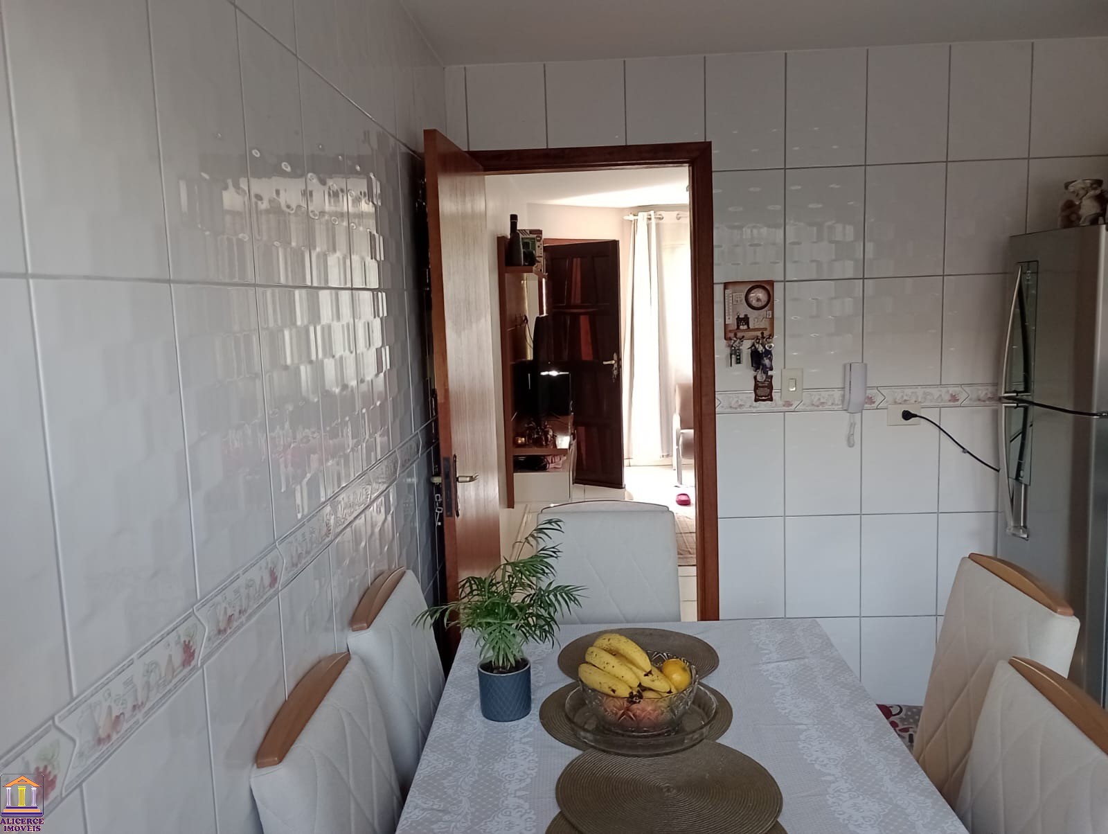 Casa à venda com 2 quartos, 66m² - Foto 13