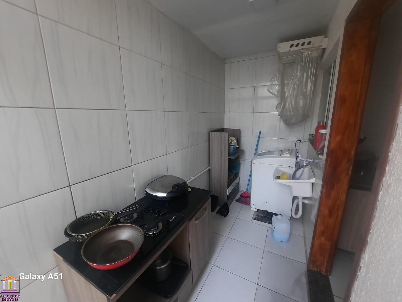 Casa para alugar com 3 quartos, 70m² - Foto 14