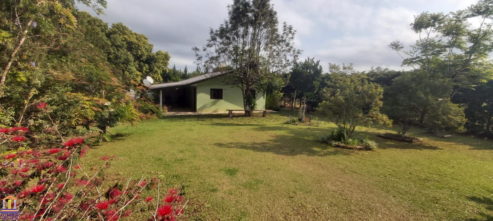 Fazenda à venda com 3 quartos, 100m² - Foto 1