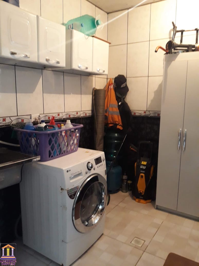 Sobrado à venda com 3 quartos, 130m² - Foto 11