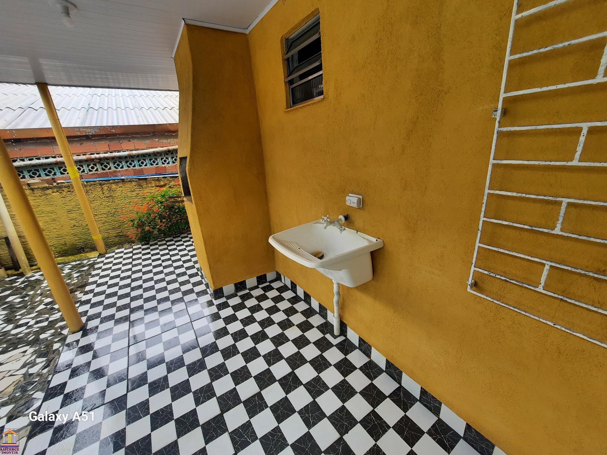 Casa de Condomínio para alugar com 2 quartos, 45m² - Foto 3