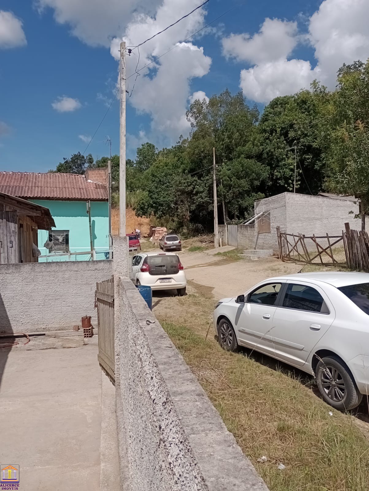 Casa à venda com 3 quartos, 60m² - Foto 11