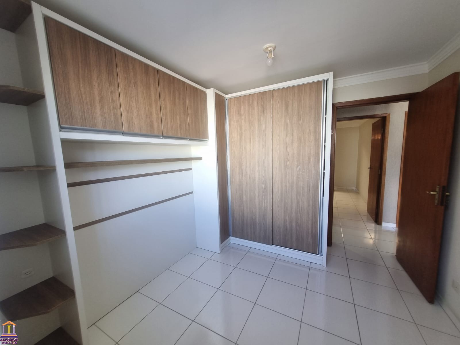 Casa à venda com 2 quartos, 53m² - Foto 5
