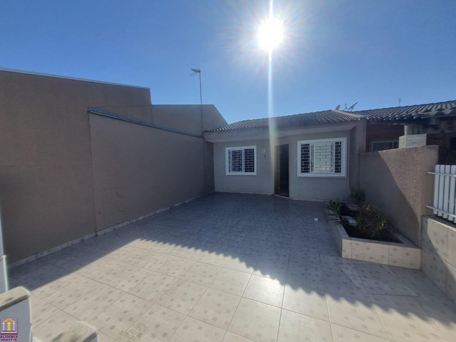 Casa à venda com 2 quartos, 53m² - Foto 4