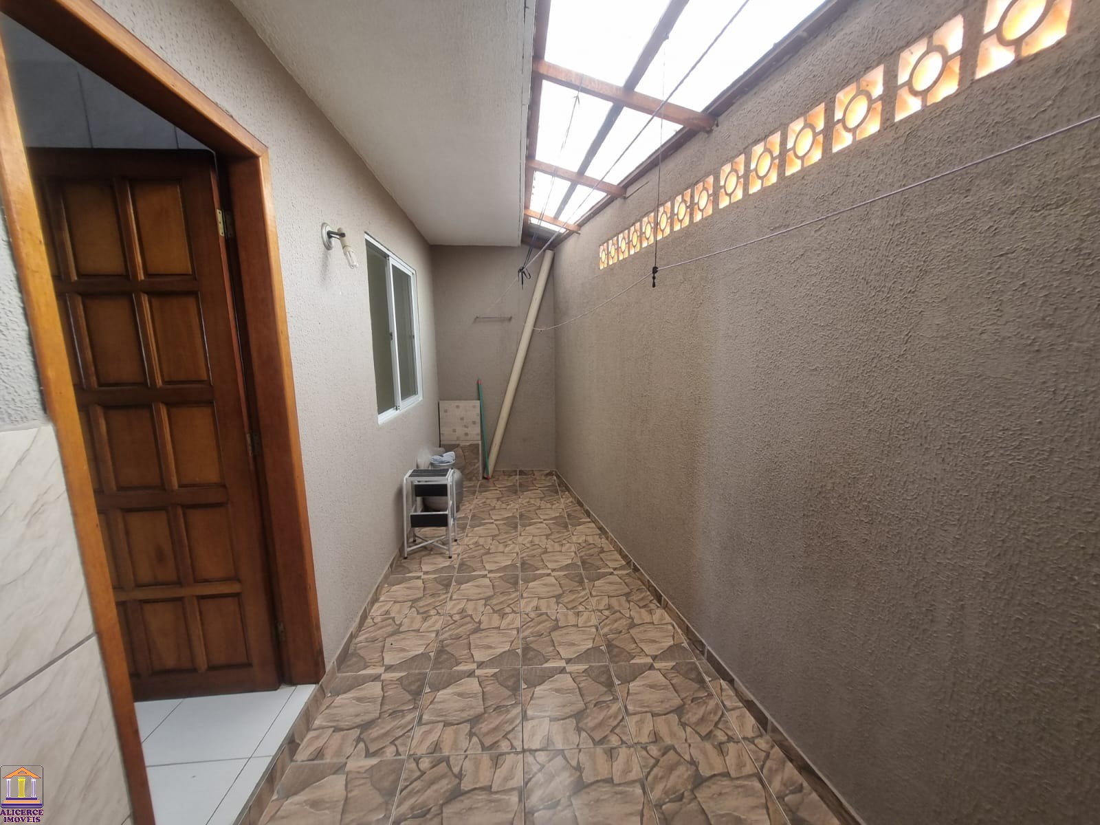 Casa à venda com 2 quartos, 53m² - Foto 17