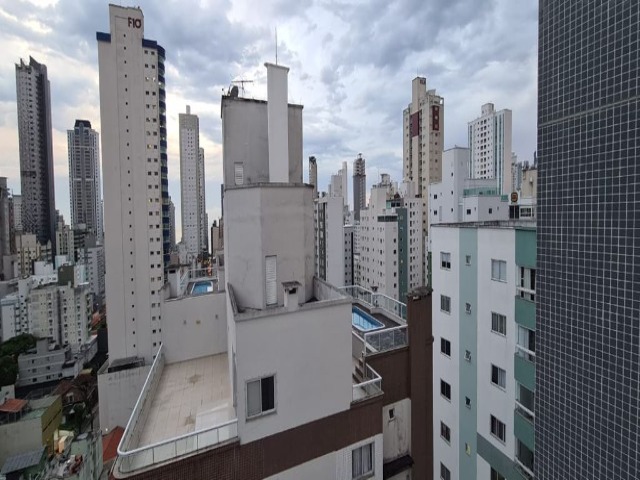 Apartamento à venda com 3 quartos, 120m² - Foto 3