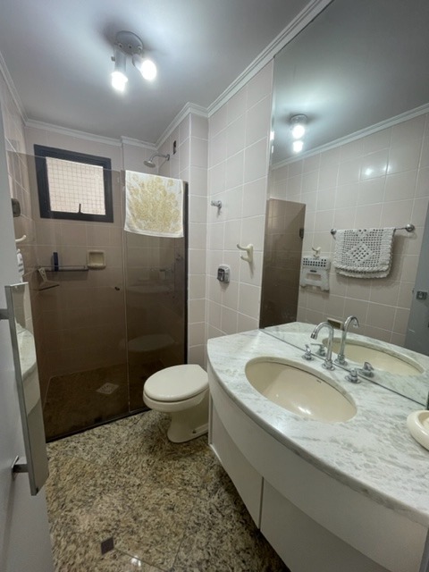 Apartamento à venda com 4 quartos, 240m² - Foto 10