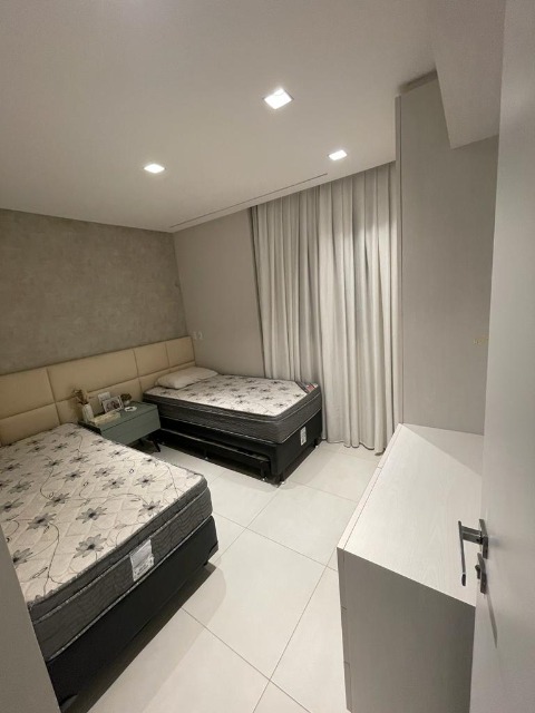 Apartamento para alugar com 3 quartos, 180m² - Foto 8