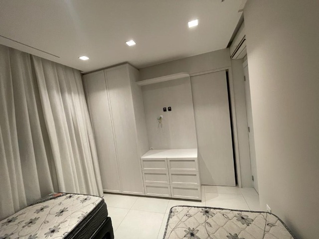 Apartamento para alugar com 3 quartos, 180m² - Foto 9