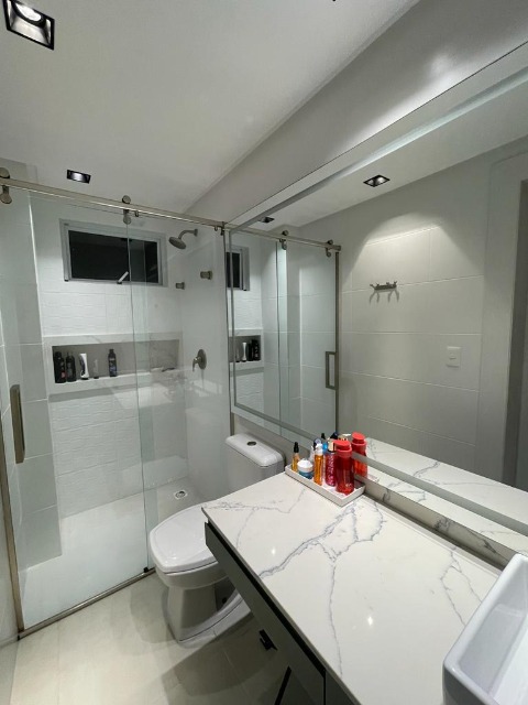 Apartamento para alugar com 3 quartos, 180m² - Foto 10