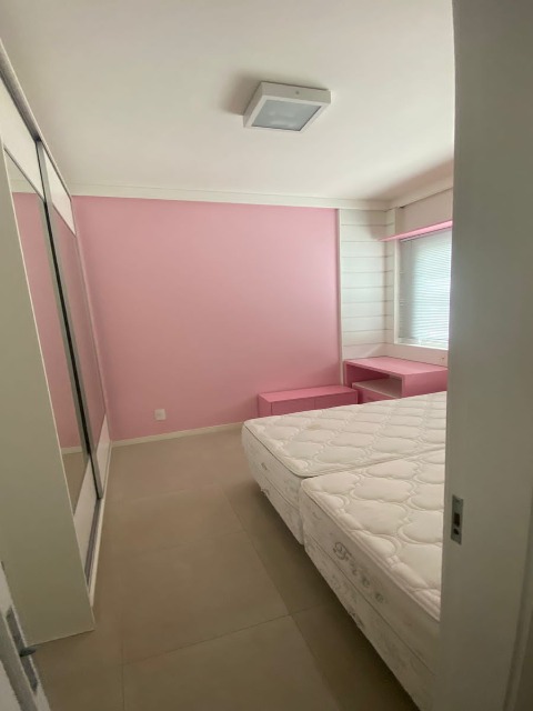 Apartamento à venda com 3 quartos, 135m² - Foto 6