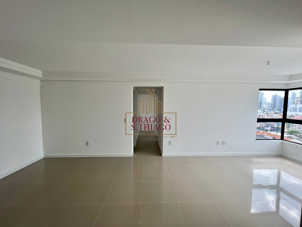 Apartamento à venda com 3 quartos, 76m² - Foto 7