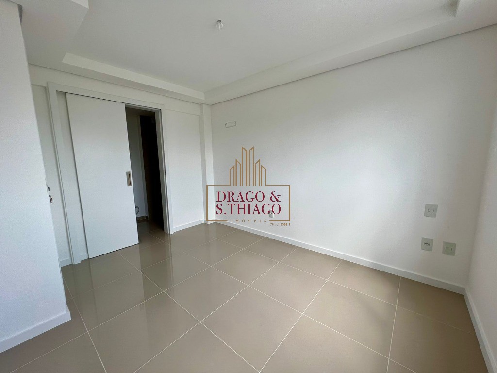 Apartamento à venda com 3 quartos, 76m² - Foto 13