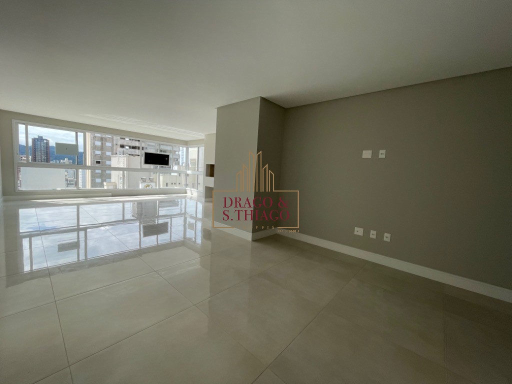 Apartamento à venda com 4 quartos, 173m² - Foto 1