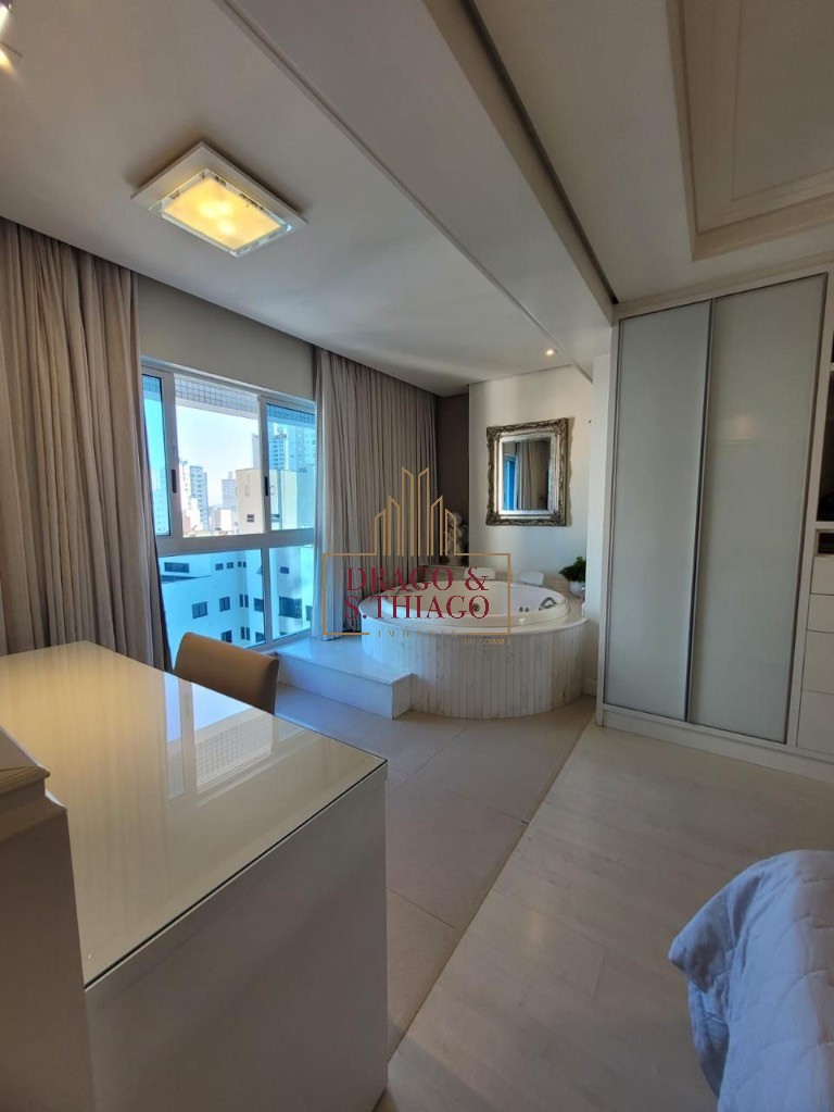 Apartamento, 3 quartos, 252 m² - Foto 11