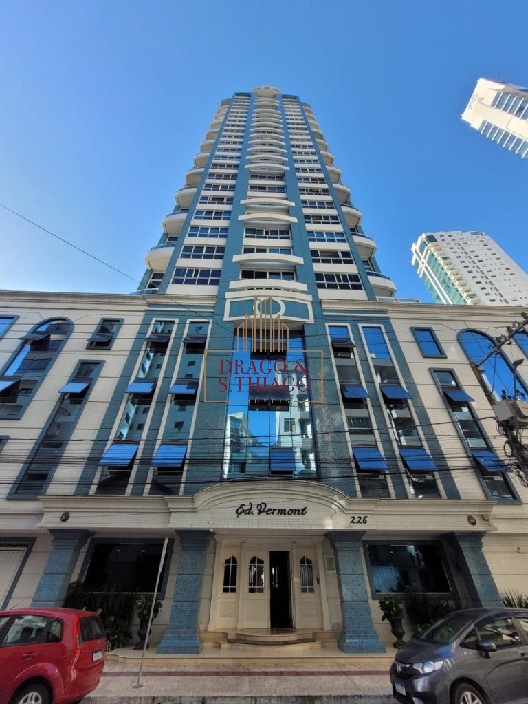 Apartamento, 3 quartos, 252 m² - Foto 2
