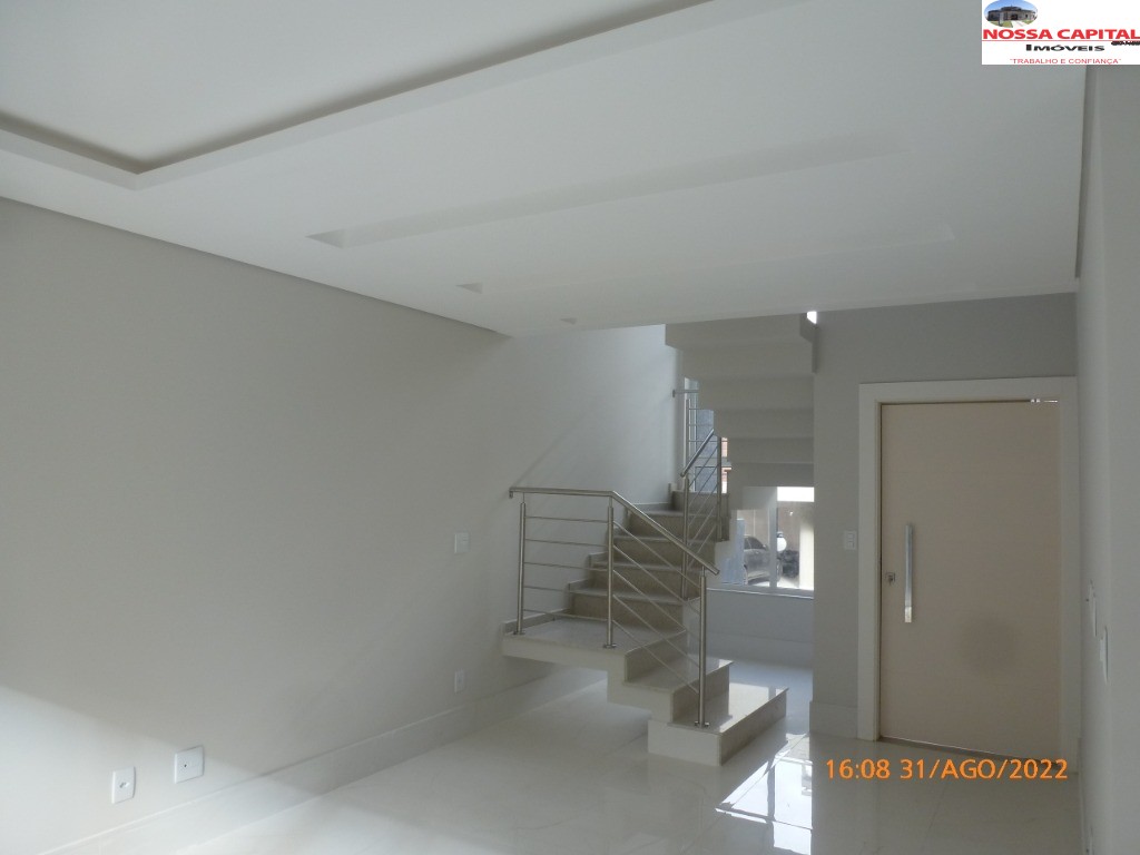 Sobrado à venda com 3 quartos, 187m² - Foto 2