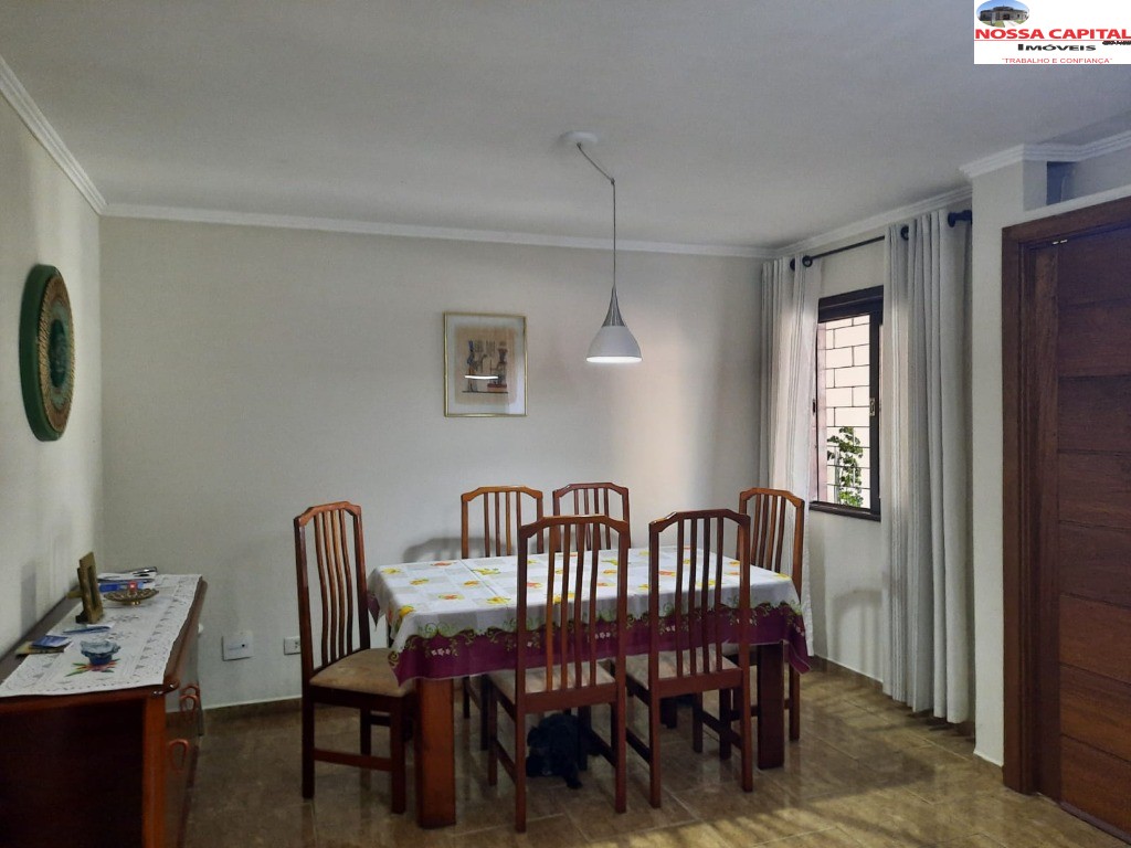 Casa à venda com 3 quartos, 110m² - Foto 11