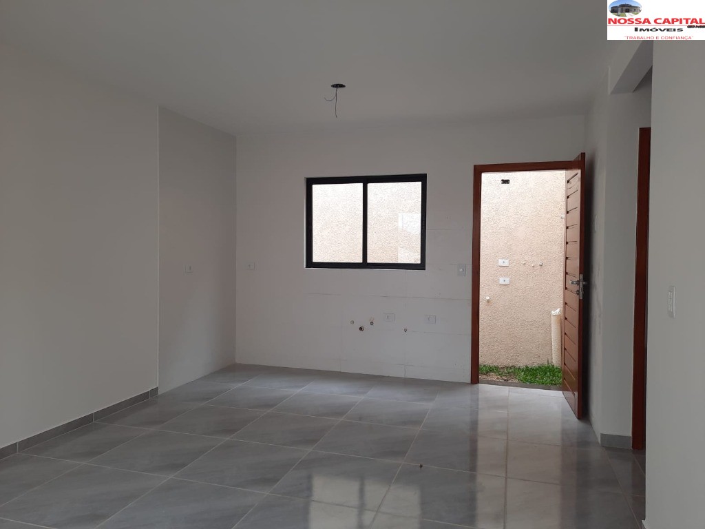 Casa à venda com 2 quartos, 55m² - Foto 13