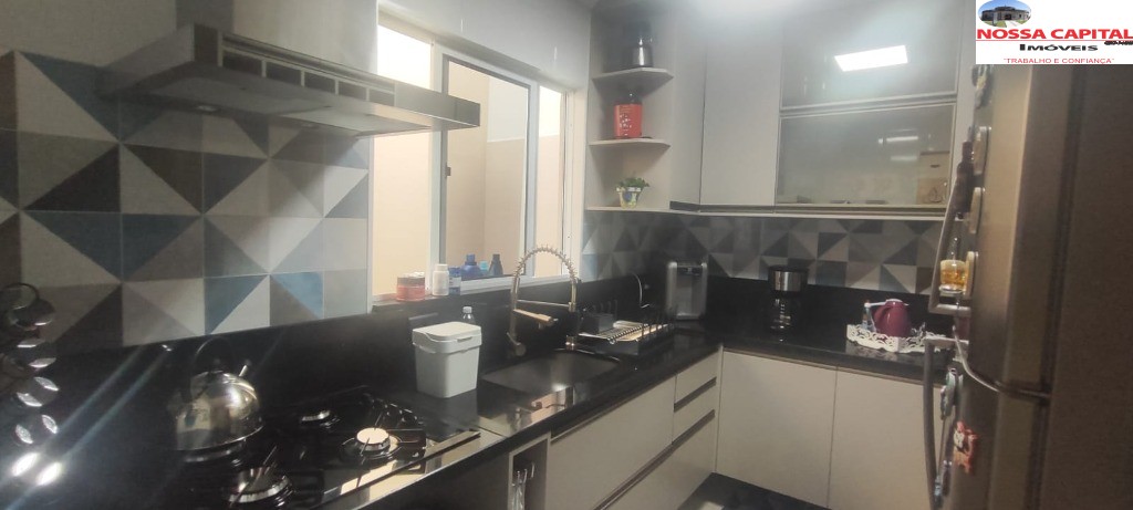 Casa à venda com 3 quartos, 80m² - Foto 22
