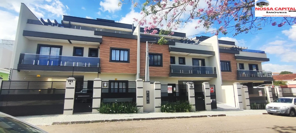 Casa à venda com 3 quartos, 171m² - Foto 1