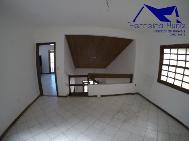 Casa para alugar com 4 quartos, 400m² - Foto 11