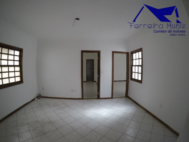 Casa para alugar com 4 quartos, 400m² - Foto 12