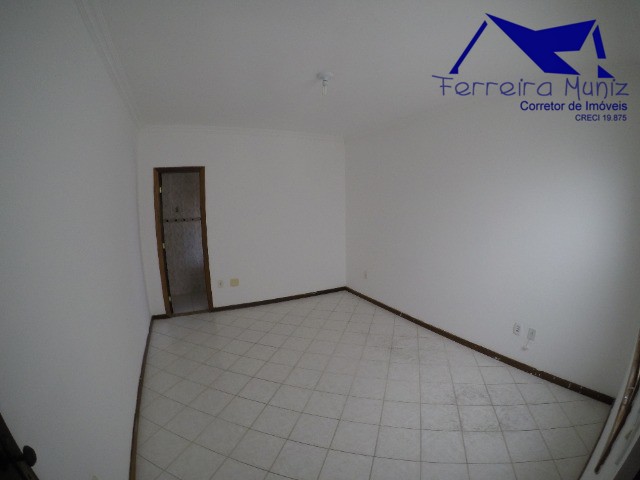 Casa para alugar com 4 quartos, 400m² - Foto 14