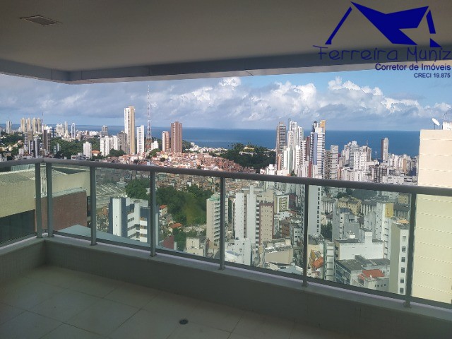 Apartamento à venda com 4 quartos, 261m² - Foto 1