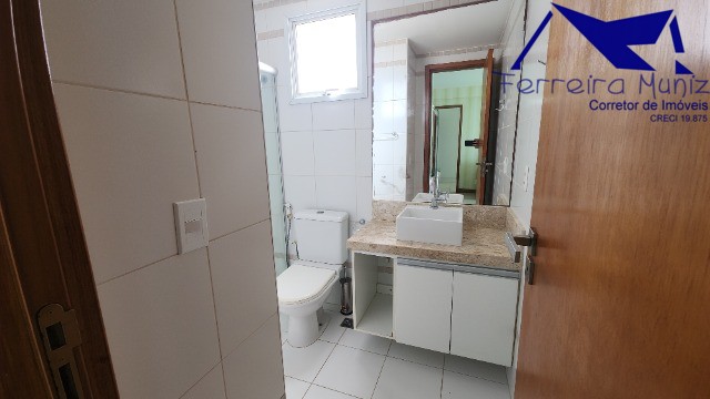 Apartamento para alugar com 2 quartos, 75m² - Foto 9