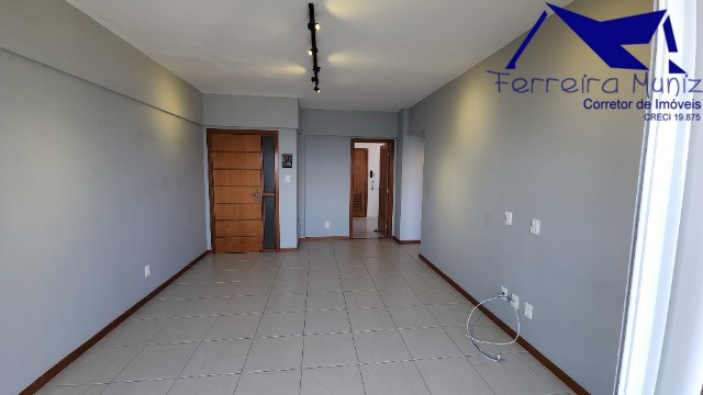 Apartamento para alugar com 2 quartos, 80m² - Foto 2