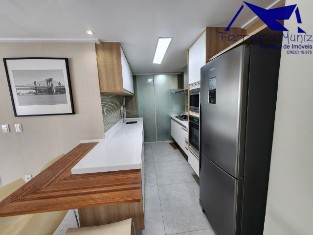 Apartamento para alugar com 3 quartos, 110m² - Foto 2