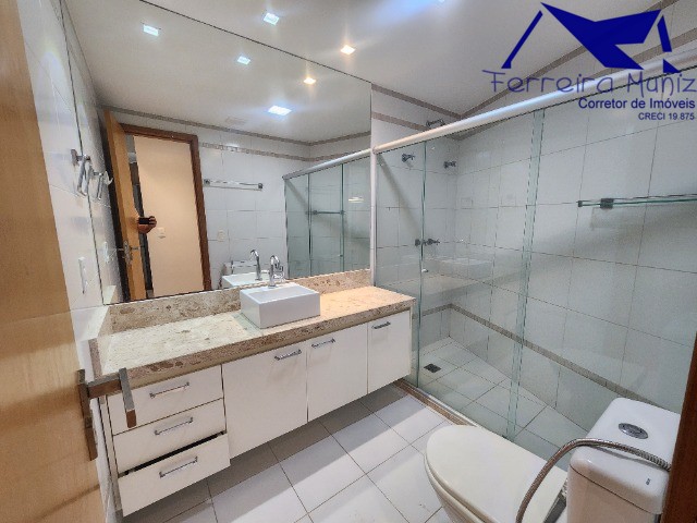 Apartamento para alugar com 2 quartos, 79m² - Foto 12