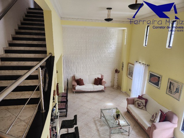 Casa, 4 quartos, 225 m² - Foto 12