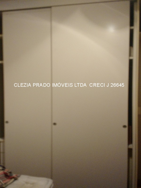 Apartamento à venda com 2 quartos, 72m² - Foto 3