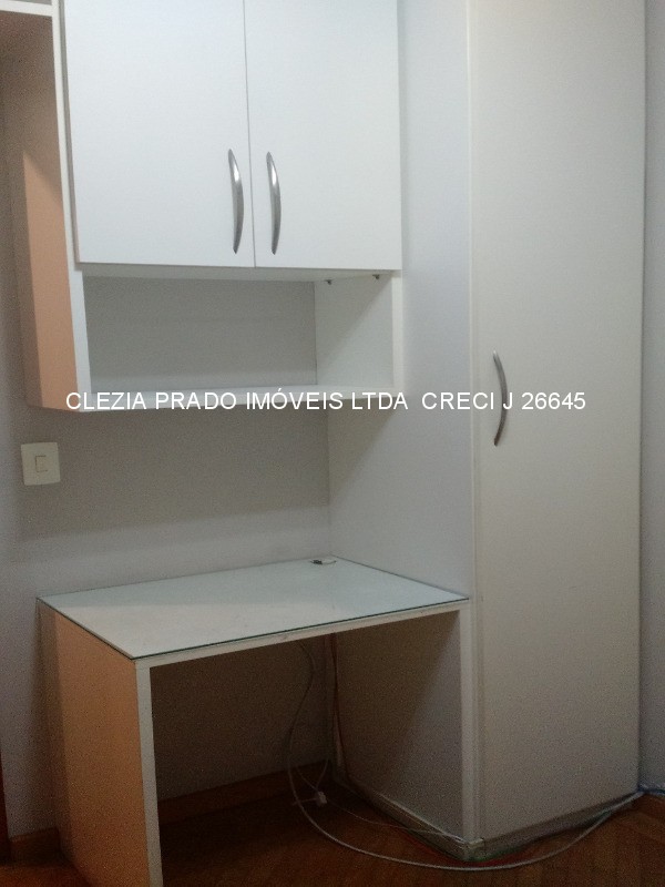 Apartamento à venda com 2 quartos, 72m² - Foto 4