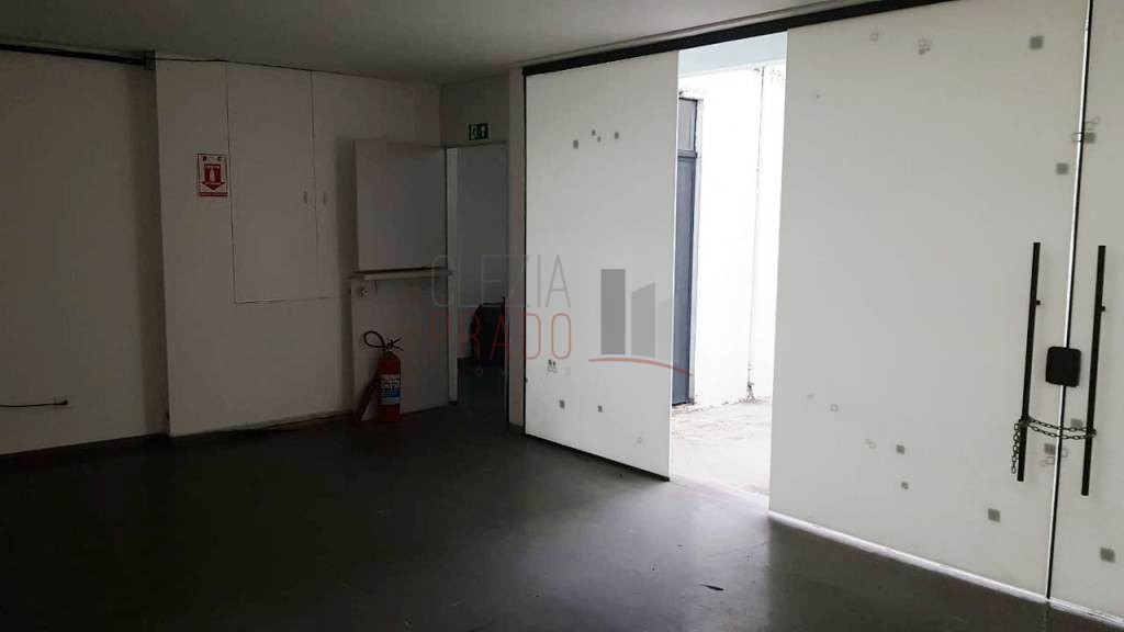 Prédio Inteiro para alugar, 1000m² - Foto 13