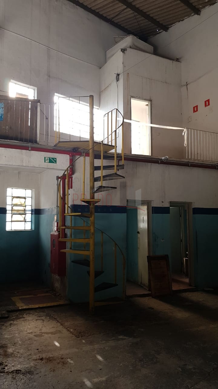 Depósito-Galpão, 2600 m² - Foto 2