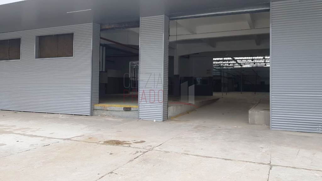 Depósito-Galpão, 2600 m² - Foto 1